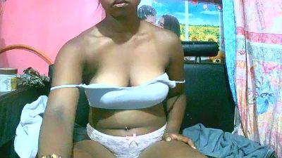 Princiah02 live cam on Cam4