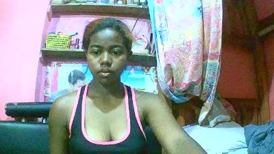 Princiah02 live cam on Cam4