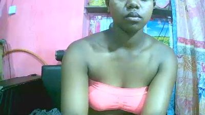 Princiah02 live cam on Cam4