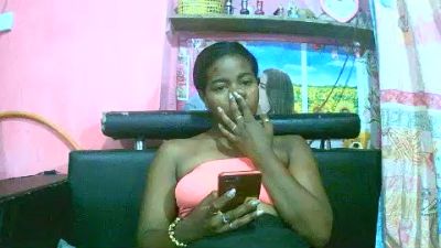 Princiah02 live cam on Cam4