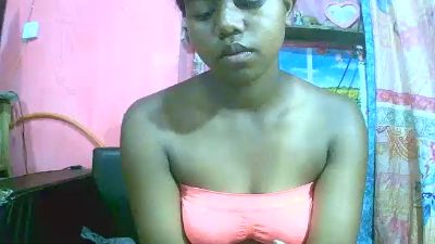 Princiah02 live cam on Cam4
