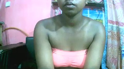 Princiah02 live cam on Cam4