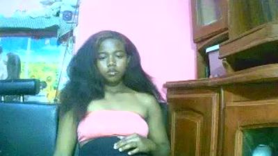 Princiah02 live cam on Cam4