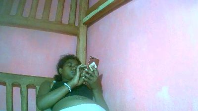 Princiah02 live cam on Cam4