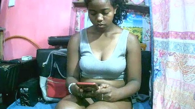 Princiah02 live cam on Cam4