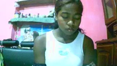 Princiah02 live cam on Cam4