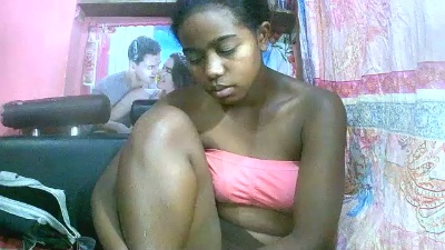 Princiah02 live cam on Cam4