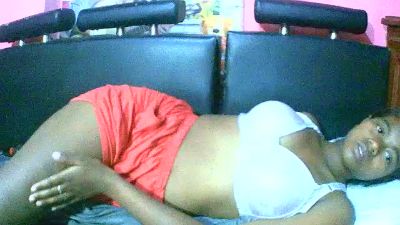 Princiah02 live cam on Cam4