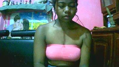 Princiah02 live cam on Cam4