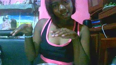 Princiah02 live cam on Cam4