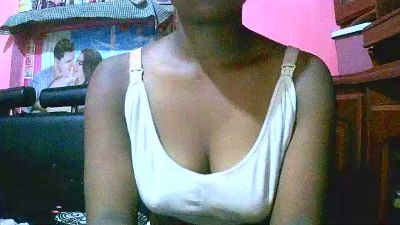 Princiah02 live cam on Cam4