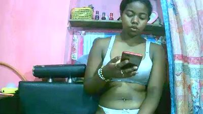 Princiah02 live cam on Cam4