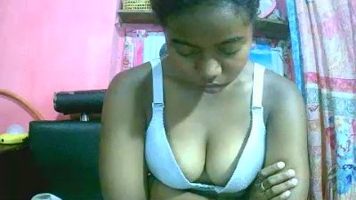 Princiah02 live cam on Cam4