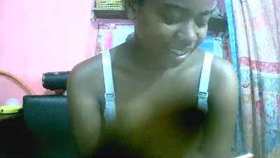 Princiah02 live cam on Cam4