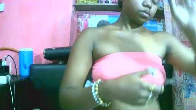 Princiah02 live cam on Cam4