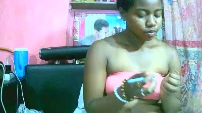 Princiah02 live cam on Cam4