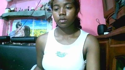 Princiah02 live cam on Cam4
