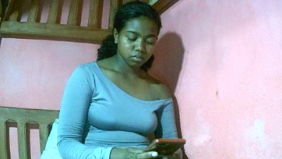 Princiah02 live cam on Cam4