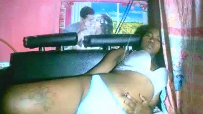 Princiah02 live cam on Cam4