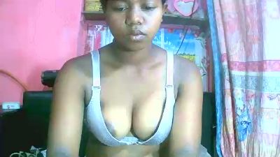 Princiah02 live cam on Cam4