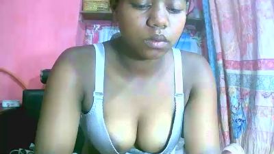 Princiah02 live cam on Cam4