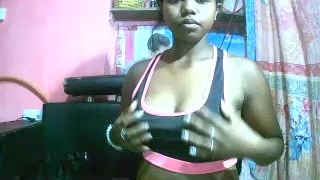 Princiah02 live cam on Cam4