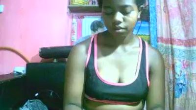 Princiah02 live cam on Cam4