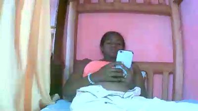 Princiah02 live cam on Cam4
