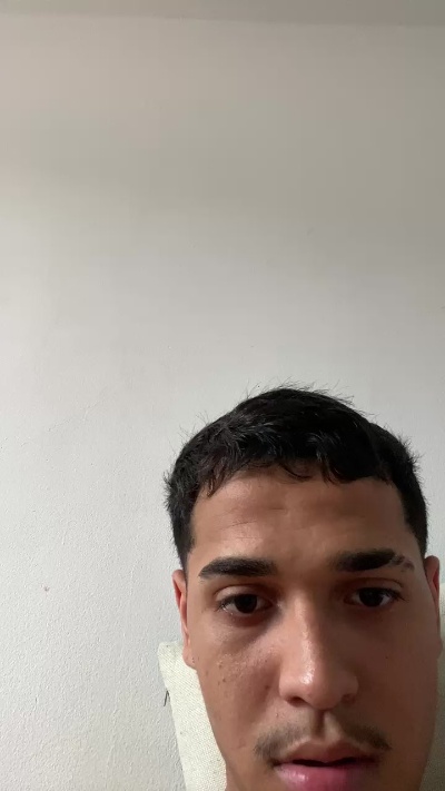 Principe_Gui live cam on Cam4