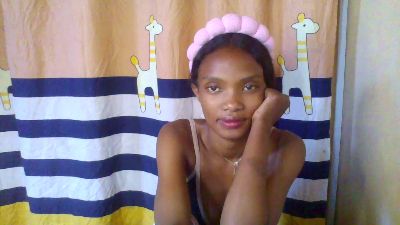 Priscassie live cam on Cam4