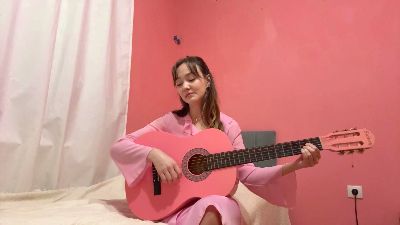 ProlateFibrin live female webcam from France