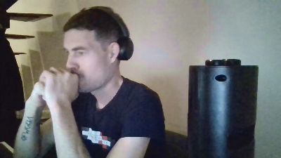 ProphetsRoom live cam on Cam4