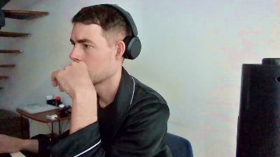 ProphetsRoom live cam on Cam4
