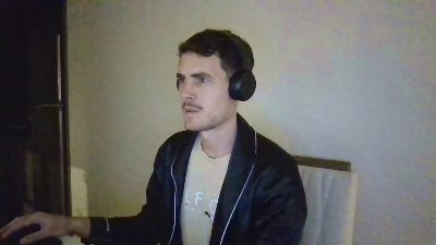 ProphetsRoom live cam on Cam4