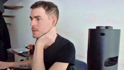 ProphetsRoom live cam on Cam4