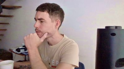 ProphetsRoom live cam on Cam4
