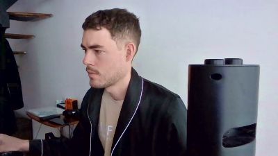 ProphetsRoom live cam on Cam4