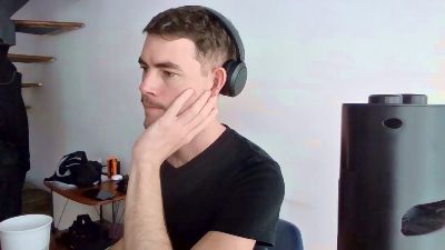 ProphetsRoom live cam on Cam4