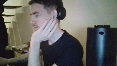 ProphetsRoom live cam on Cam4