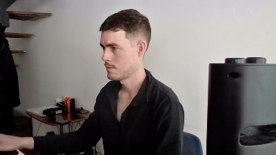 ProphetsRoom live cam on Cam4