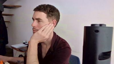 ProphetsRoom live cam on Cam4