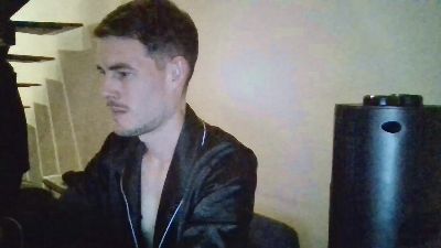 ProphetsRoom live cam on Cam4
