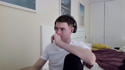 ProphetsRoom live cam on Cam4