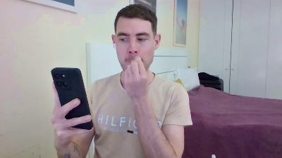 ProphetsRoom live cam on Cam4