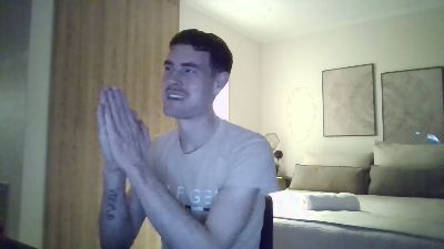 ProphetsRoom live cam on Cam4