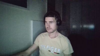 ProphetsRoom live cam on Cam4