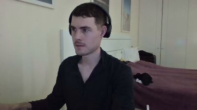 ProphetsRoom live cam on Cam4
