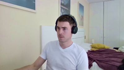 ProphetsRoom live cam on Cam4