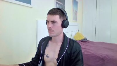 ProphetsRoom live cam on Cam4