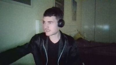 ProphetsRoom live cam on Cam4